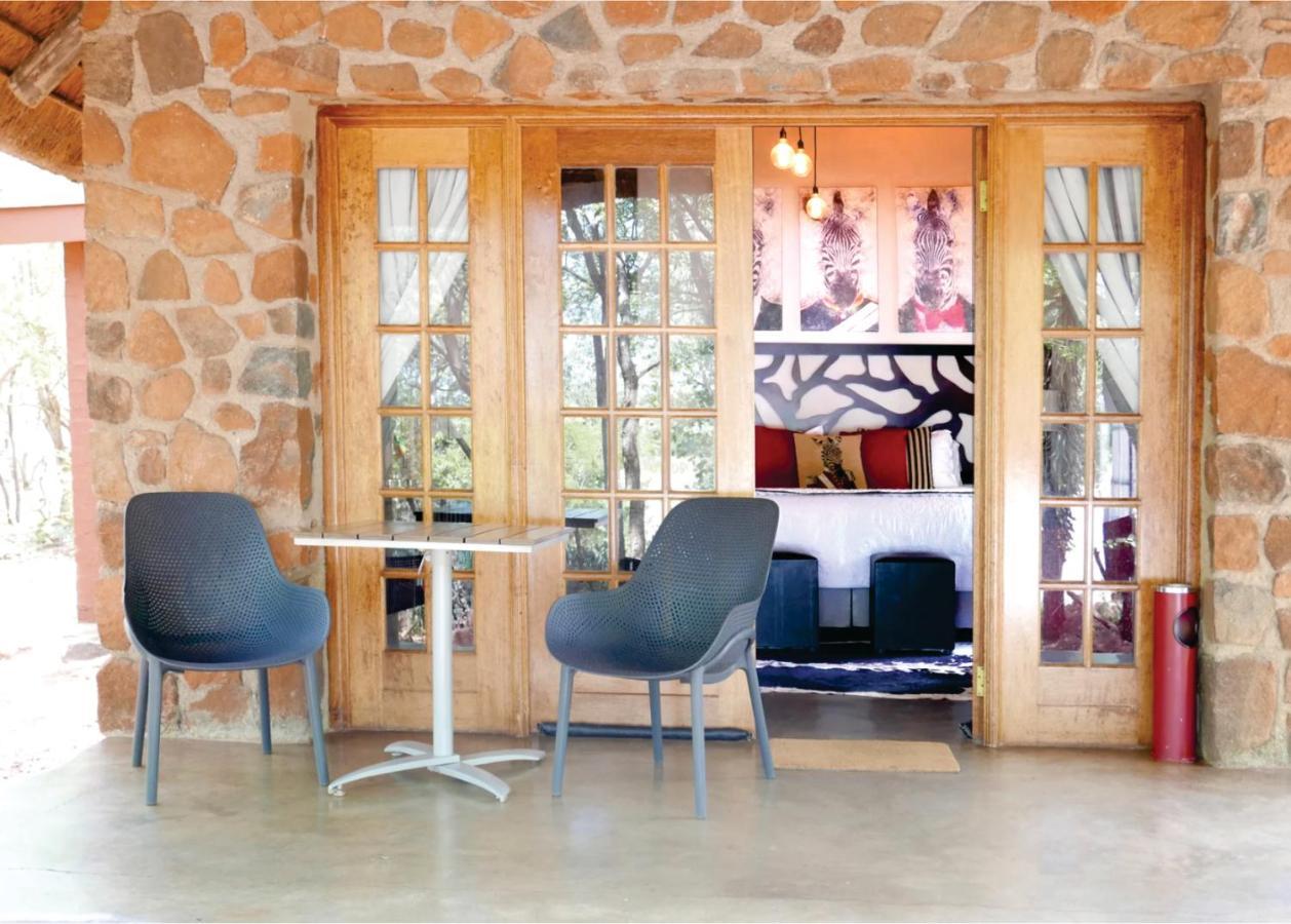 Waterside Cottages & Villas - Self Catering ハボローネ エクステリア 写真